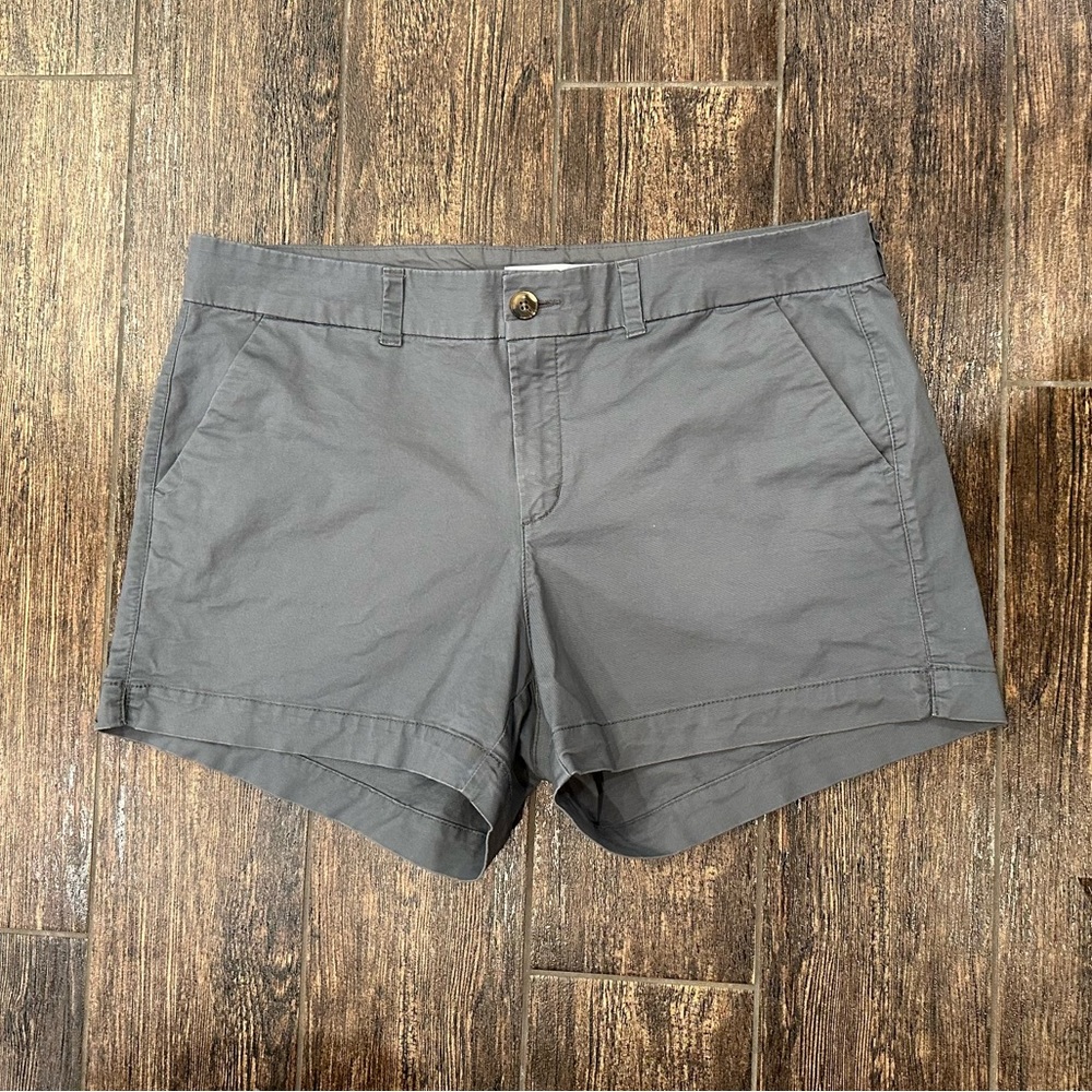 EUC Mid-Rise Everyday Shorts in Blank Slate 3.5” Inseam Size 14